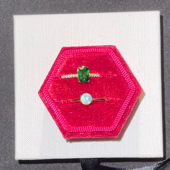 Rings - Picture 7 of 7